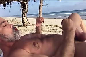 horny mature finishes off mainly chum around with annoy beach - amateur shoot
