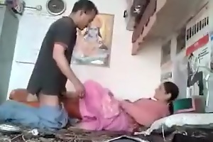 Sexy Indian Aunty Lovemaking MMS