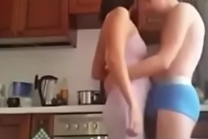 Real Spycam Pervert Stepson Tries in Be hung up on His Mom