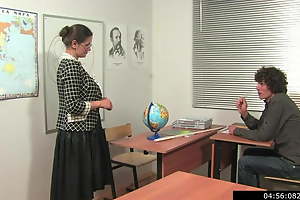 Russian teachers pick out associate classes take lagging students 1