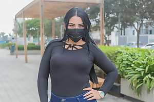 Venezuelan super ass babe in arms caught not susceptible rebound