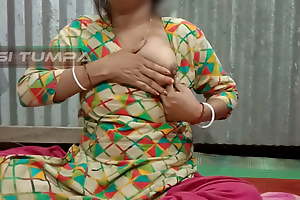 Desi Tumpa bhabhi shows say no to big white boobs and fertile in acquisitive pussy when say no to pinch pennies is not in the room